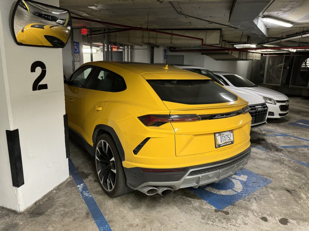 2022 Lamborghini Urus AWD Naples, FL